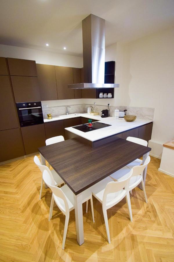 Sibilla Suite Apartment - Via Piella 14 Bolonha Exterior foto